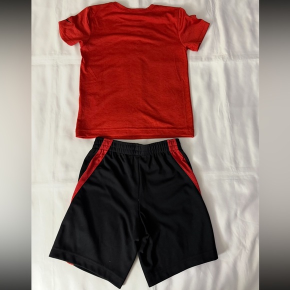 Nike Red, Black & White Dri-Fit Matching Set - Short Sleeve Shirt w/ Shorts - Picture 12 of 12